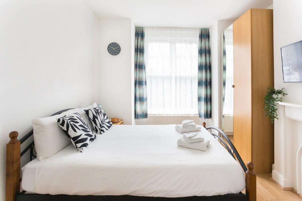 City Center Camden Market Budget Apartment And Rooms 런던 외부 사진