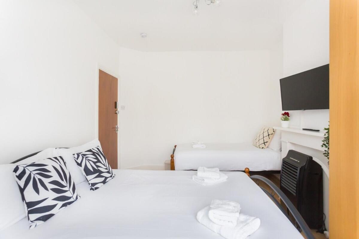 City Center Camden Market Budget Apartment And Rooms 런던 외부 사진